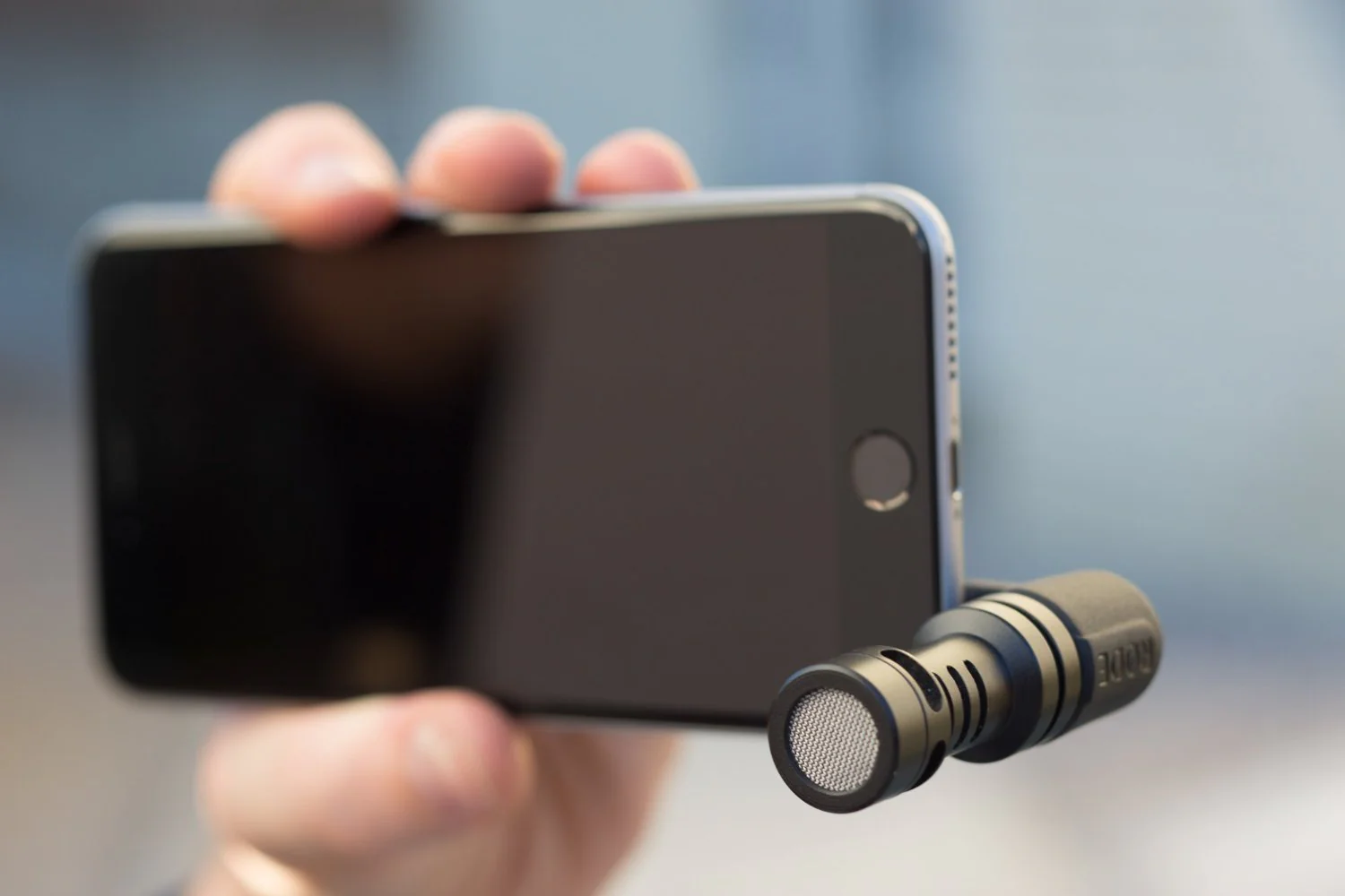 RODE VIDEOMIC ME DIRECTIONAL MIC FOR SMART PHONES - Image 3