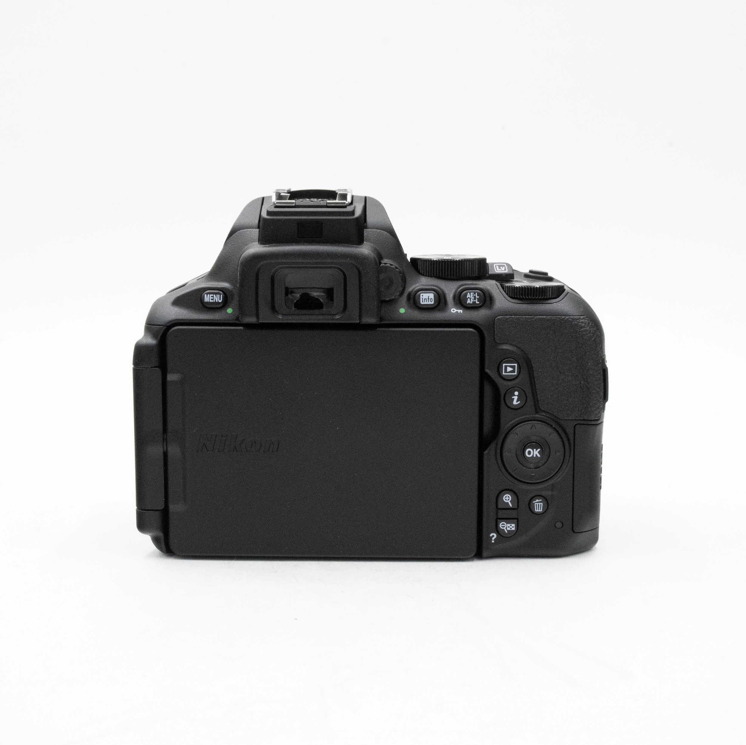 Used - Nikon D5600 w/ Nikon 18-55mm f3.5-5.6G AF-P DX VR - 3269605 - Image 6