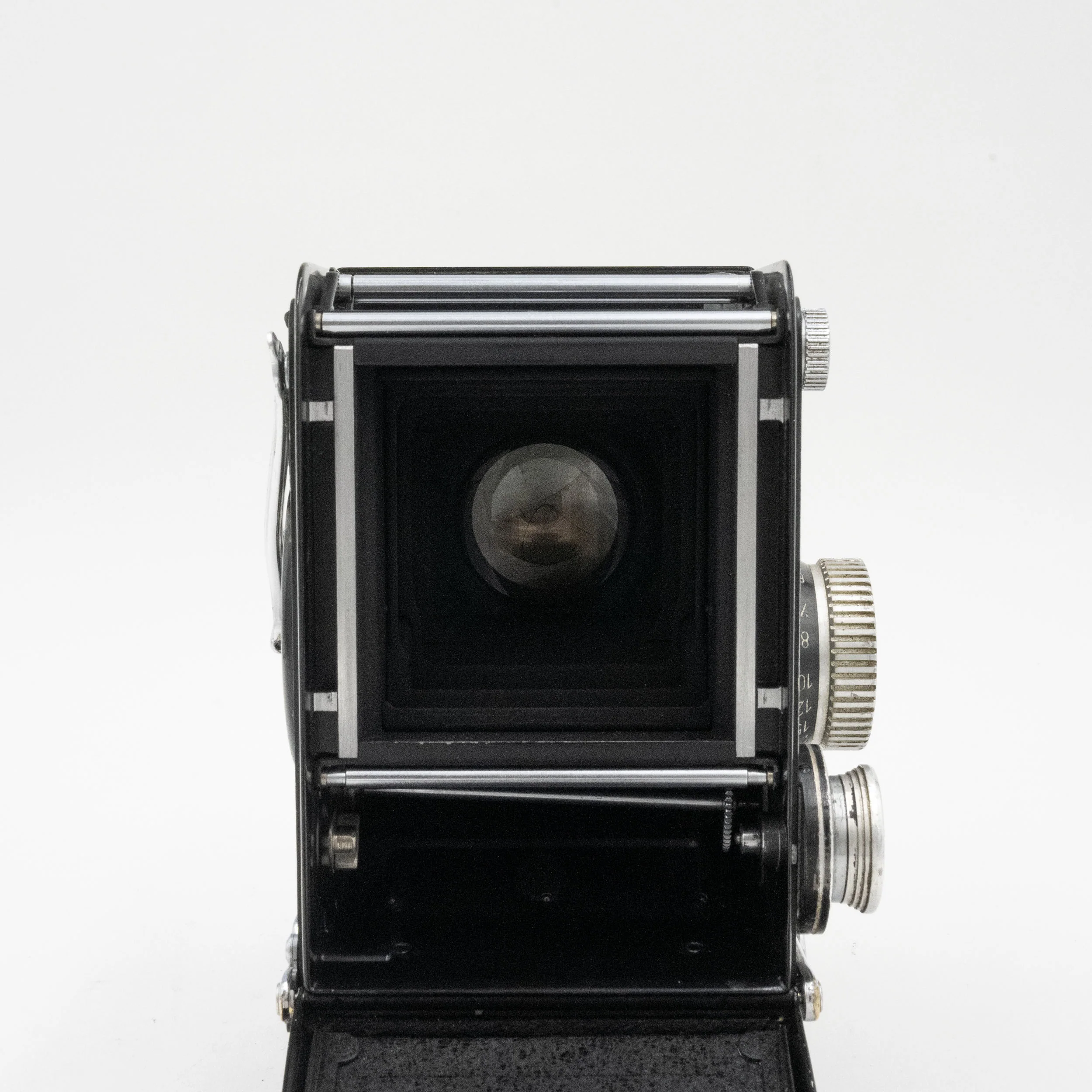 Used Rolleiflex 2.8C type 2 w/Xenotar 80mm 2.8 - 1411834 - Image 12