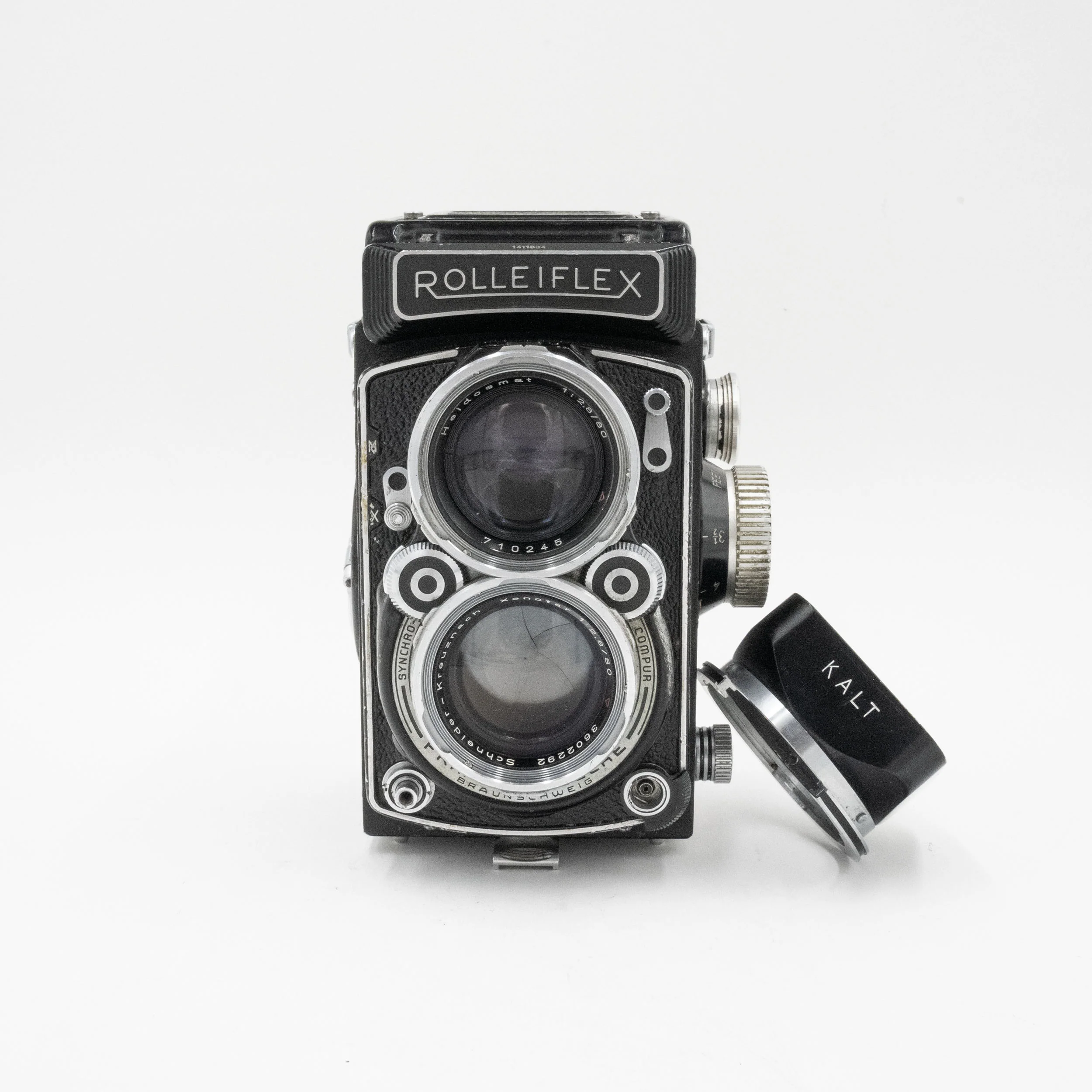 Used Rolleiflex 2.8C type 2 w/Xenotar 80mm 2.8 - 1411834 - Image 4