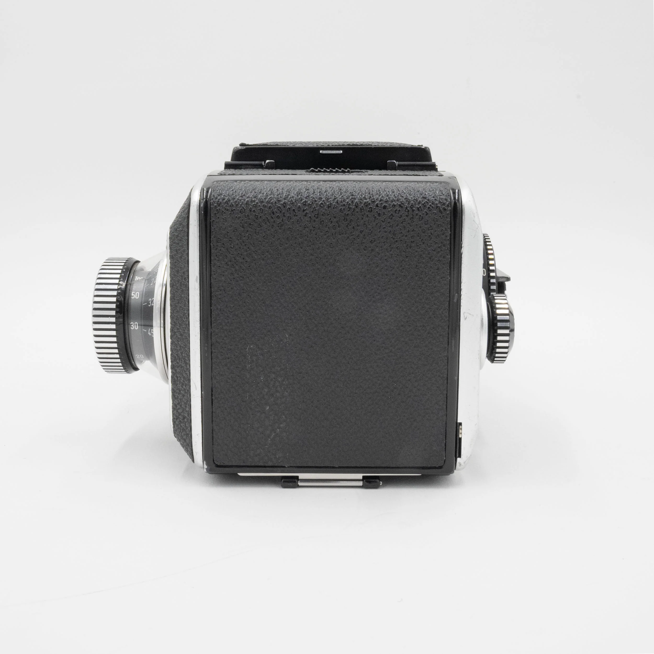 USED Rolleiflex Sl66 w/ 80mm Ditagon Lens (excellent condition) - 2908414 - Image 9
